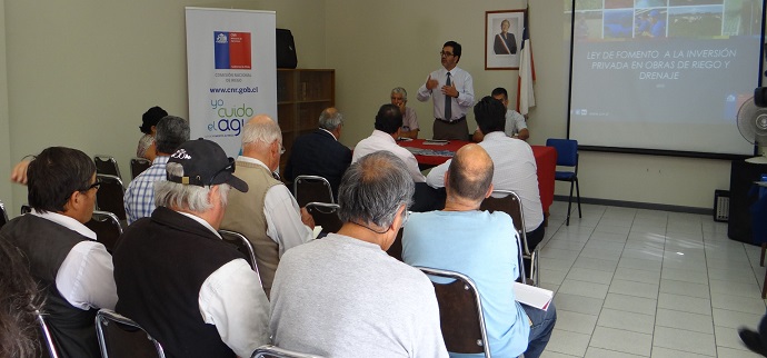a Municipios y agricultores de Petorca conocieron en detalle los concursos de la Ley de Fomento al Riego